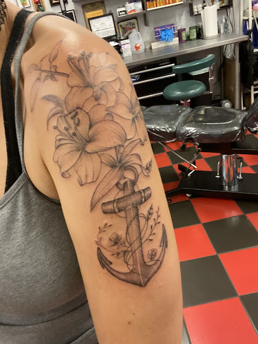 Rod Tattoo Artist tattoo shop in Orlando, Florida