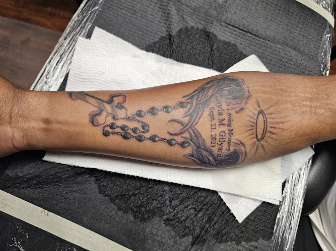 Renegade Ink tattoo shop tattoo shop in Ottawa, Illinois