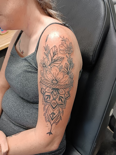 Twisted ink tattoo tattoo shop in Owosso, Michigan