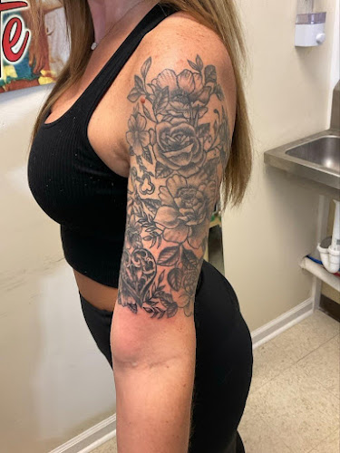 Tooth & Nail Tattoo & Piercing tattoo shop in Ozark, Alabama