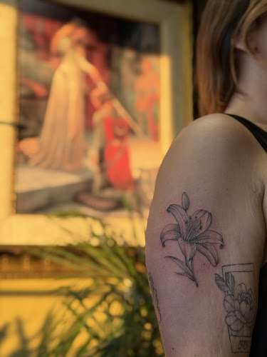 The Thorn & Thistle Tattoo tattoo shop in Palmetto Bay, Florida