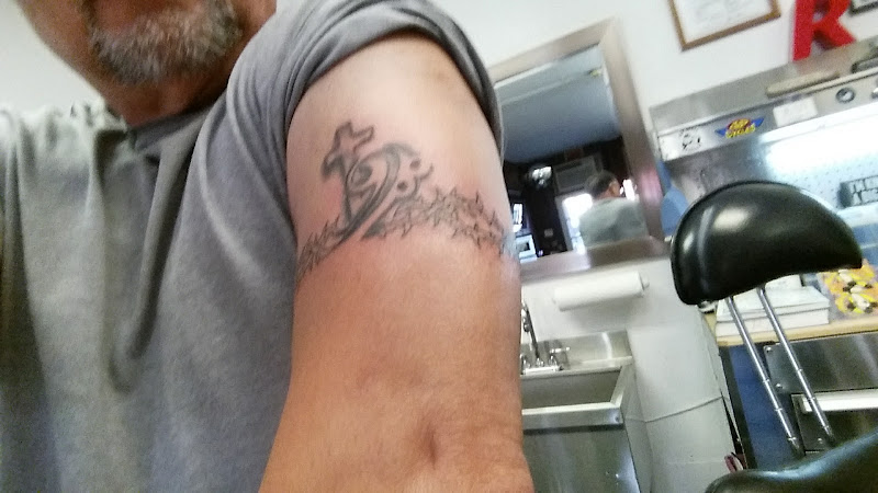 Pops 2 Tattoo tattoo shop in Philadelphia, Pennsylvania