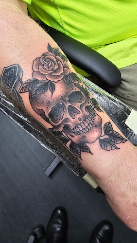 Phoenix Ink Tattoo tattoo shop in Plantsville, Connecticut