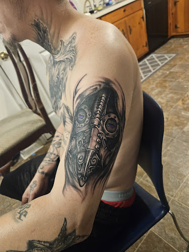 Traveling Around Tattoo Studio tattoo shop in Portsmouth, Virginia