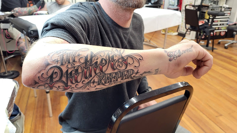 Planet New York Tattoo tattoo shop in Poughkeepsie, New York