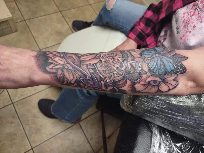 Get Right Studios tattoo shop in Puyallup, Washington