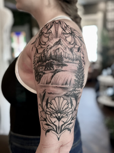 Amanda Allison Tattoos tattoo shop in Rapid City, South Dakota