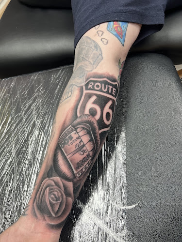 Alley Katz Tattoo tattoo shop in Red Oak, Iowa