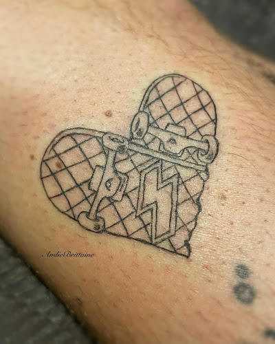 Andie Brittaine Piercings & Permanent Makeup tattoo shop in Rochester, New York