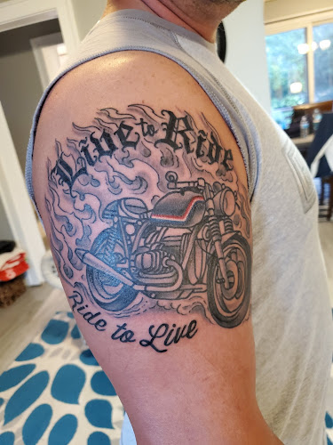 Love Hate Tattoo tattoo shop in Rochester, New York