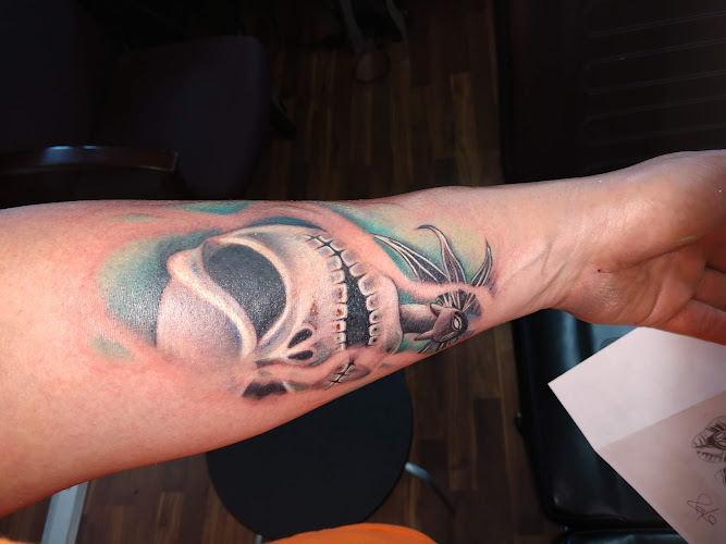 O'Tool Design Custom Tattoo tattoo shop in Rock Island, Illinois