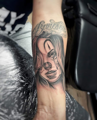 Hold Fast Tattoo body piercing and Tattoo Supply tattoo shop in Rocky Mount, North Carolina