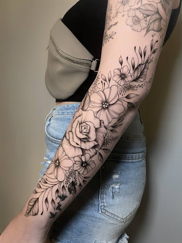 Cleopatra INK Tattoo & Piercing Sacramento Studio tattoo shop in Sacramento, California