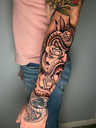 Dani olmos tattoo shop in Sacramento, California