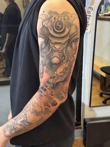 MONSTER INK TATTOO tattoo shop in Sacramento, California