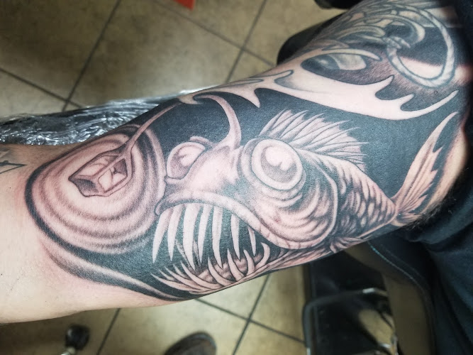 Blackwater Tattoos LLC tattoo shop in Schofield, Wisconsin