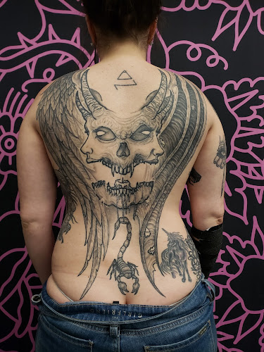 Cosmic Noise Tattoo tattoo shop in Seattle, Washington