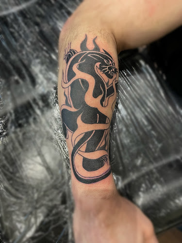 Hurricane Violet Tattoos tattoo shop in Seattle, Washington