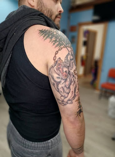 Full Circle Body Art tattoo shop in Sharon, Pennsylvania