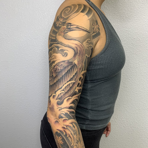 Lucky's Tattoo tattoo shop in Simi Valley, California