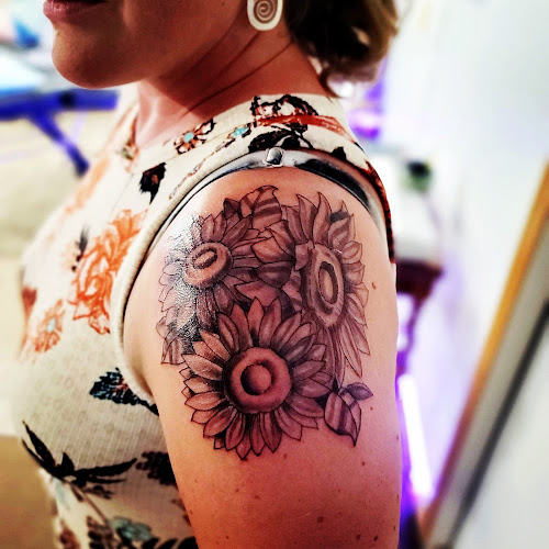 JuJu's tattoo shop in Somerset, Ohio