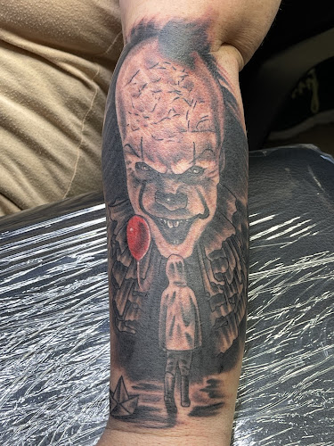 Old School Ink Electric Tattooing - Professional tattoo shop in Southside, Alabama