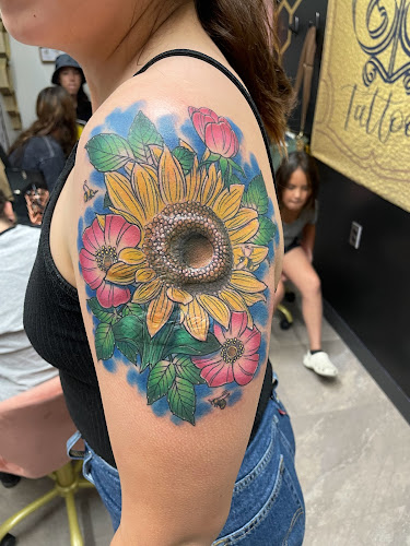 Black Bee Tattoos & Piercings tattoo shop in Spokane, Washington