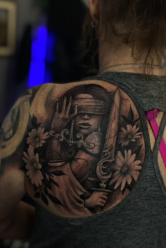 BRASS HOOK TATTOO tattoo shop in St Bonifacius, Minnesota