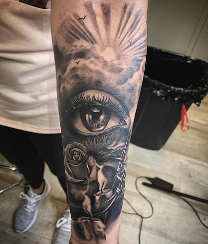 Outlaw Ink tattoo shop in St Joseph, Missouri