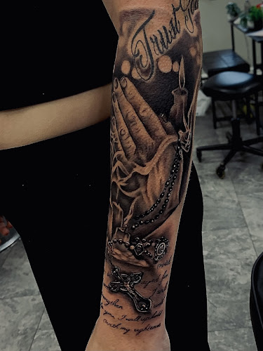 B&B Tattoos tattoo shop in St. Louis, Missouri