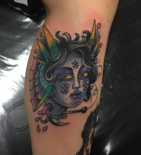 Electric Mayhem Tattoo tattoo shop in St. Louis, Missouri