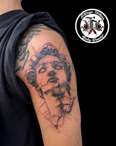 T-Doggs Tattoos & Body Piercing tattoo shop in St. Louis, Missouri