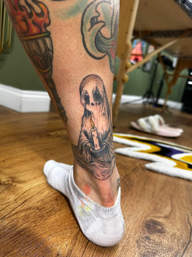 Eclectic Art & Tattoo tattoo shop in Stanton, Kentucky