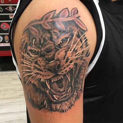 Black Water Tattoo And Design tattoo shop in Sterling, Virginia