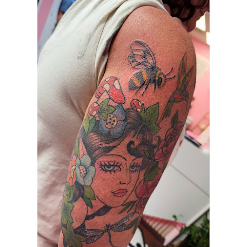 Tots Tats Tattoo Studio tattoo shop in Stockton, Missouri