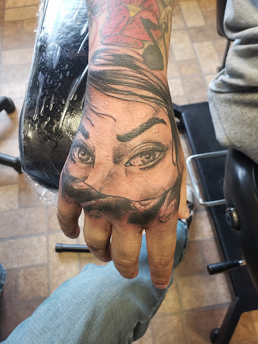 Alley Cat Tattoo tattoo shop in Storm Lake, Iowa