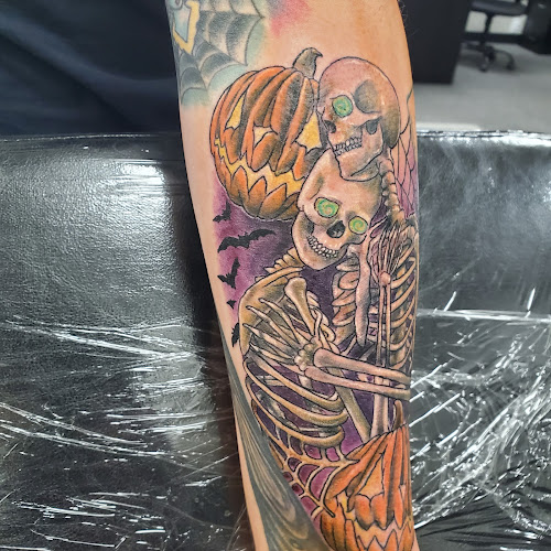 Spider Tattooz 2 tattoo shop in Sycamore, Illinois