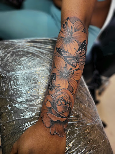 Eazy Inkz tattoo shop in Tarrant, Alabama