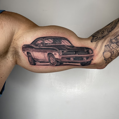 Lincoln Tattoo Company tattoo shop in Venice, California