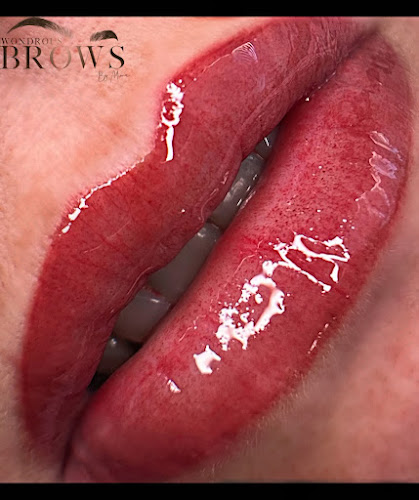 Wondrous Brows by Mirna tattoo shop in Victorville, California