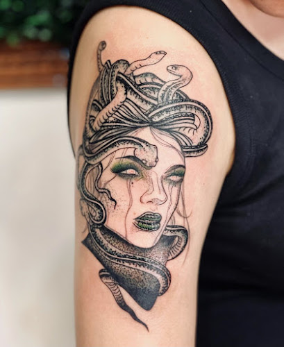 Blue Horseshoe Tattoo and Piercing tattoo shop in Virginia Beach, Virginia