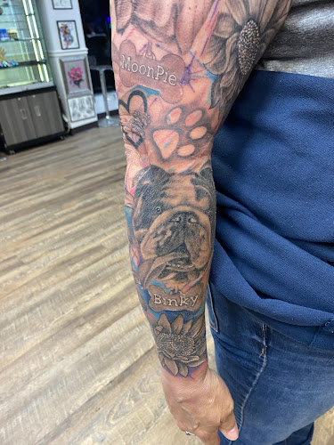 Inkoholics Tattoo tattoo shop in Warren, Ohio