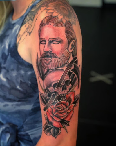 Pretty In Ink Tattoos, LLC tattoo shop in Warren, Ohio