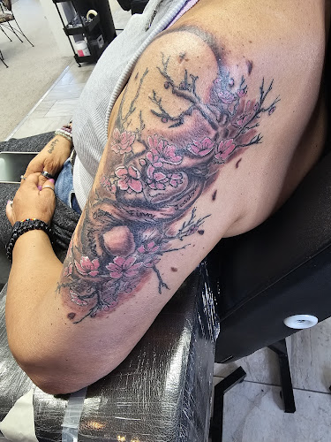 Electric Vibes Tattoo Studio tattoo shop in Wausau, Wisconsin