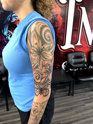 Inklift Custom Tattoo Design tattoo shop in West Chester Township, Ohio