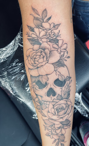 Neon Tiger Tattoo tattoo shop in Winsted, Connecticut