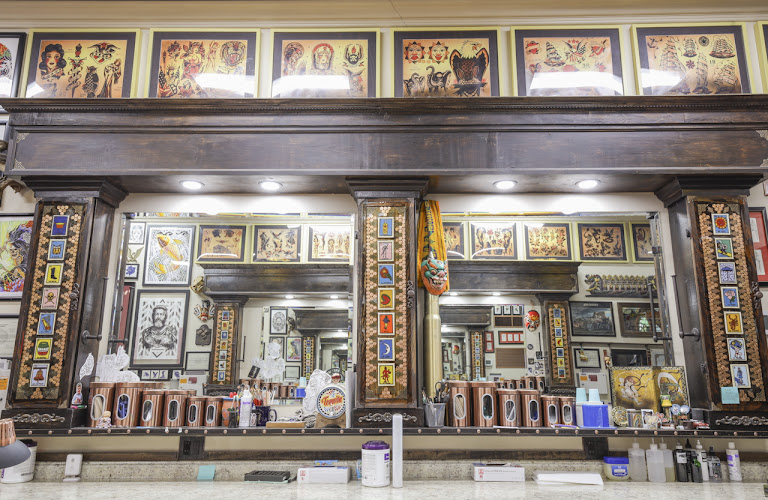 Duke of Earl Tattoo tattoo shop in Woodland, California