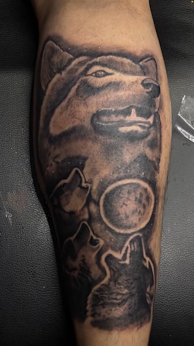 Woodland Hills Tattoo tattoo shop in Woodland Hills, California