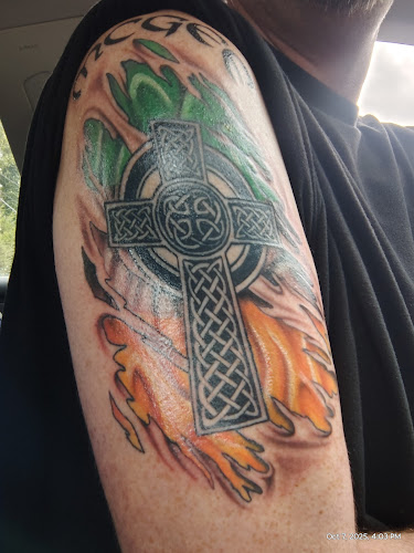 Leaf and Arrow Tattoo tattoo shop in York, Pennsylvania