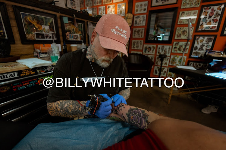 Red Rose Tattoo tattoo shop in Zanesville, Ohio